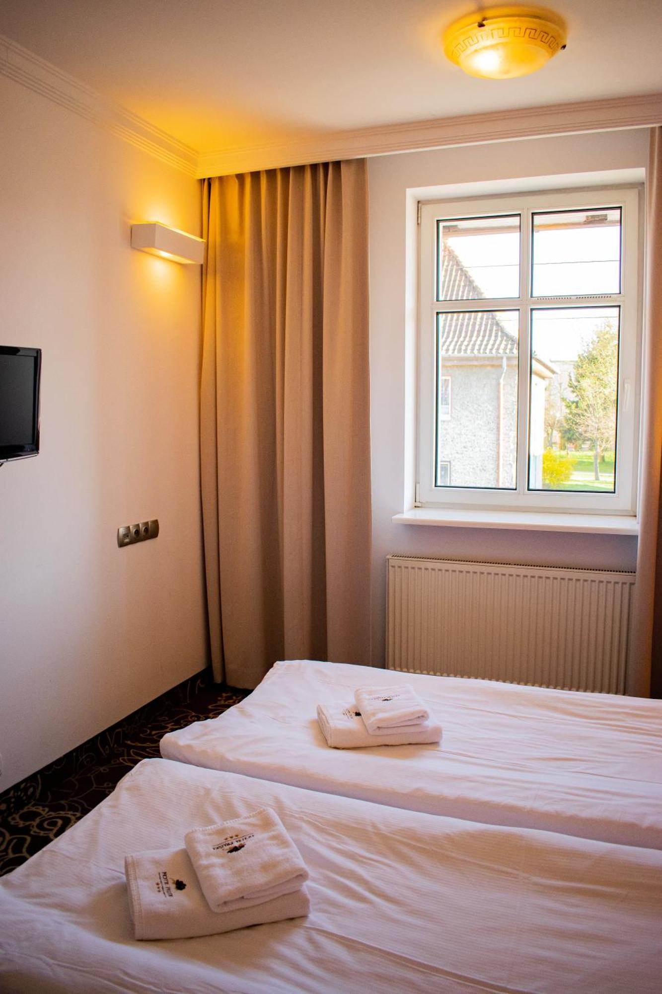 Hotel Pruski Orneta Luaran gambar