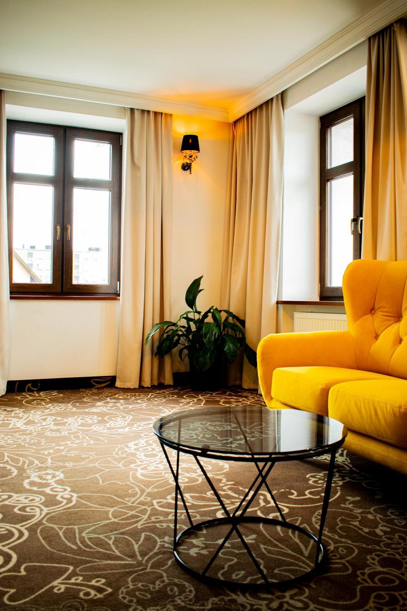 Hotel Pruski Orneta Luaran gambar